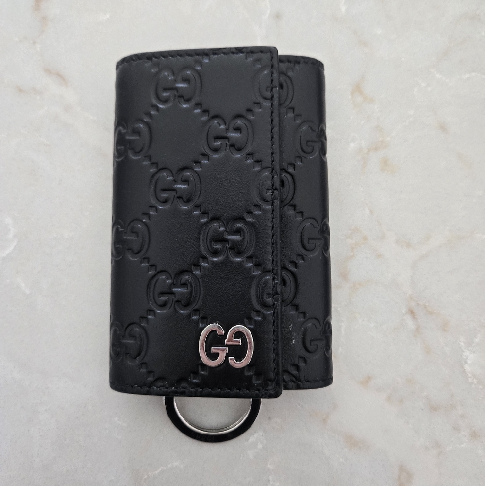 Authentic Gucci Black Key Holder